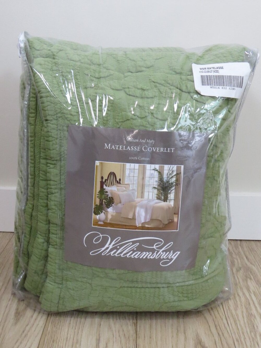 Williamsburg William & Mary Matelasse Coverlet SIZE King Moss Green